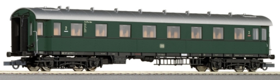 Express Train Passenger car 2nd class with Interior Lighting<br /><a href='images/pictures/Roco/64739.jpg' target='_blank'>Full size image</a>
